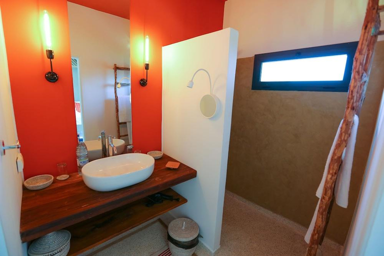 Bathroom, Les Manguiers de Guereo, Mbour