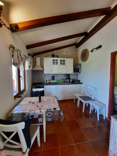 Others 2, House in Nature - House, Tinjan