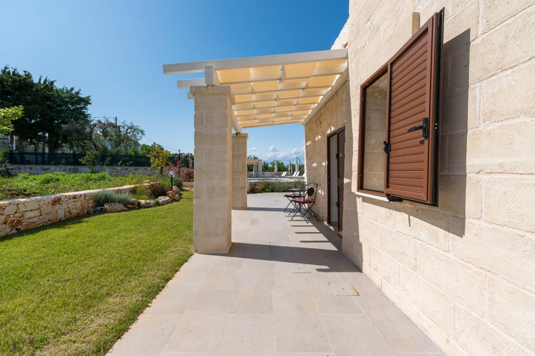 Others 5, Villa Vittoria , Brindisi