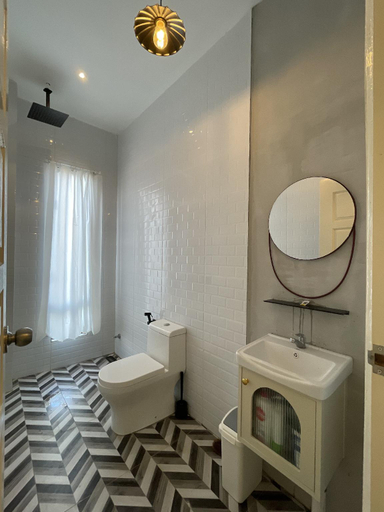 Bathroom, Rumah Burong | A home in a lush paddy field, Kota Bharu