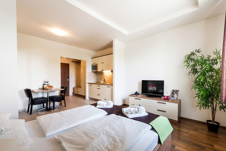 Bedroom 3, Garzon Pláza, Győr