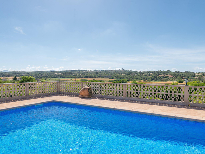 5, Vista Sol - Villa With Private Pool In Ariany. Free Wifi, Baleares