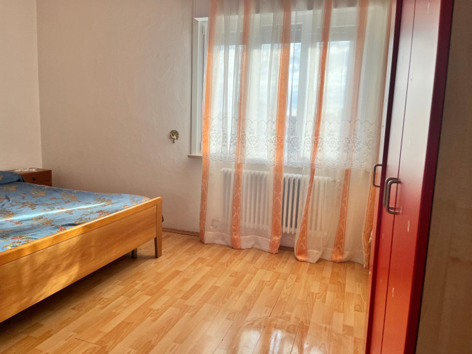 Others 3, Stanze private in appartamento, Udine