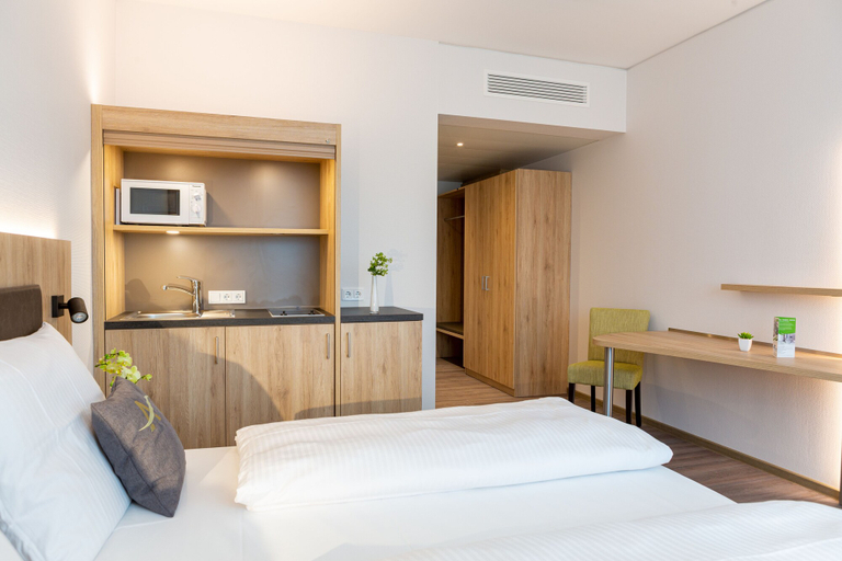 Bedroom 3, Aparthotel Am Pfaffenstein, Mainz-Bingen