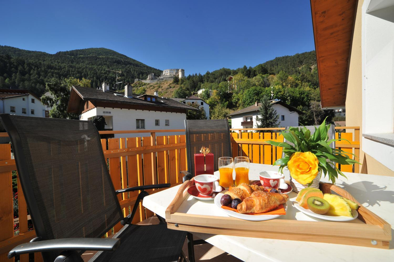 Food & Drinks 3, Suvendes Apartments, Bolzano