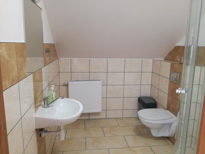 Bathroom, U Justyny, Opole