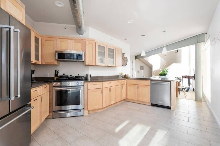 Others 4, TWO Modern Penthouses on Mass by CozySuites, Indianapolis