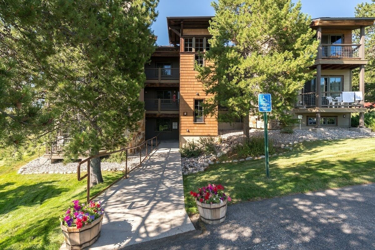 Exterior 2, Northstar 114 1 Bedroom Condo by RedAwning, Routt