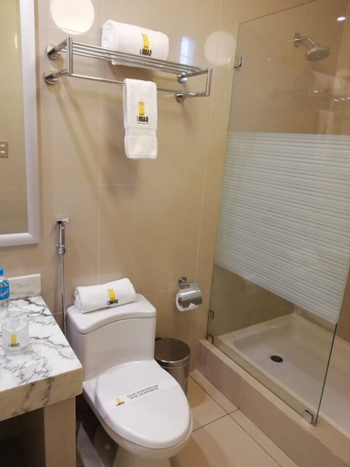 Bathroom 4, Limaq Hotel, Callao