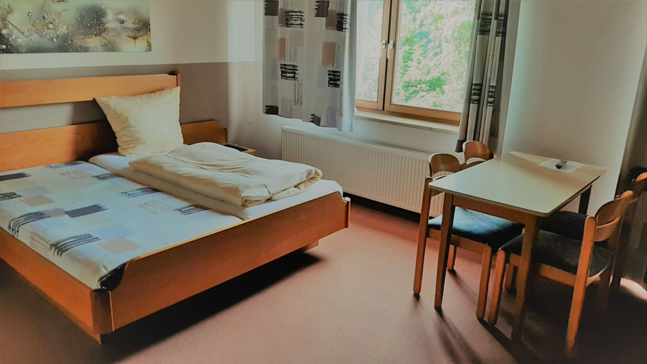 Bedroom 4, Landgasthof Schwarz, Ansbach