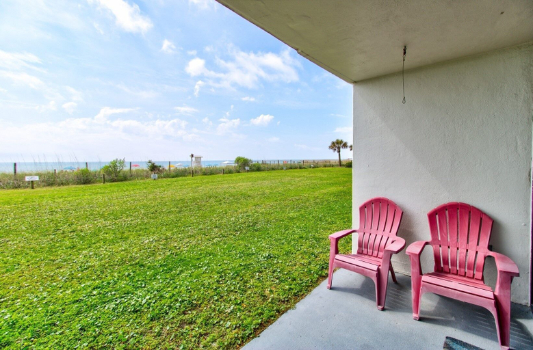 Terrace/patio, 0102 Beach It by Atlantic Towers, New Hanover