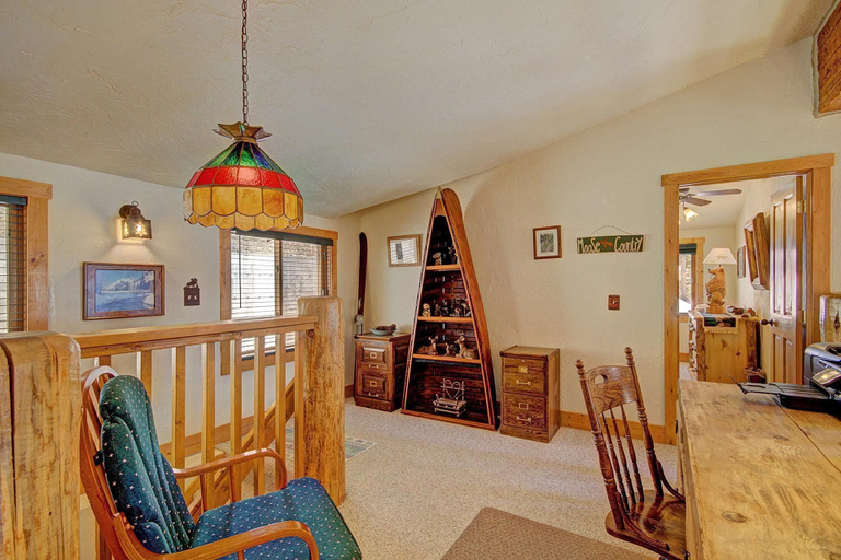 Interior 3, Barton  4 Bedroom Home by RedAwning, Summit