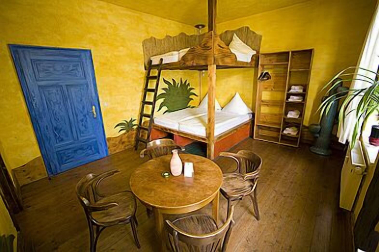 Bedroom 3, Gästehaus Mezcalero B & B, Dresden