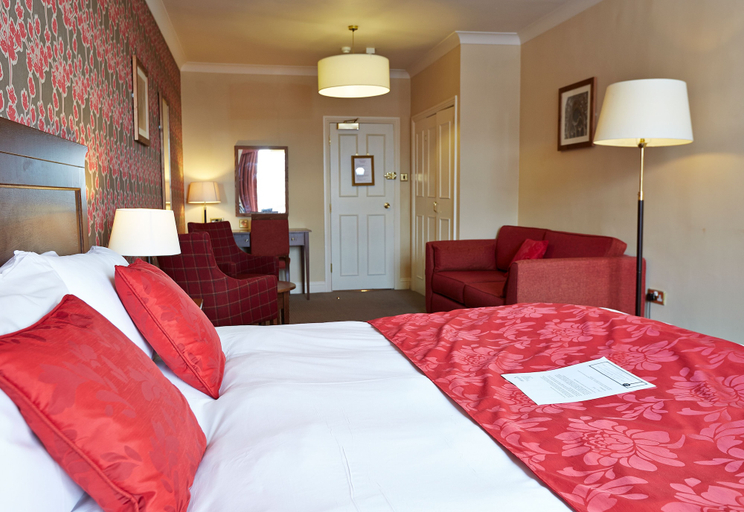 Bedroom 2, King's Head Hotel by Greene King Inns, Dorset