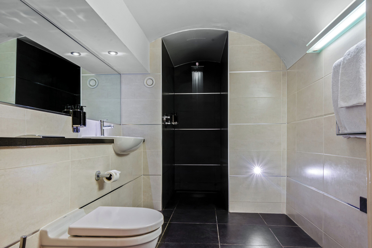 Bathroom 4, Roomzzz Newcastle, Newcastle upon Tyne