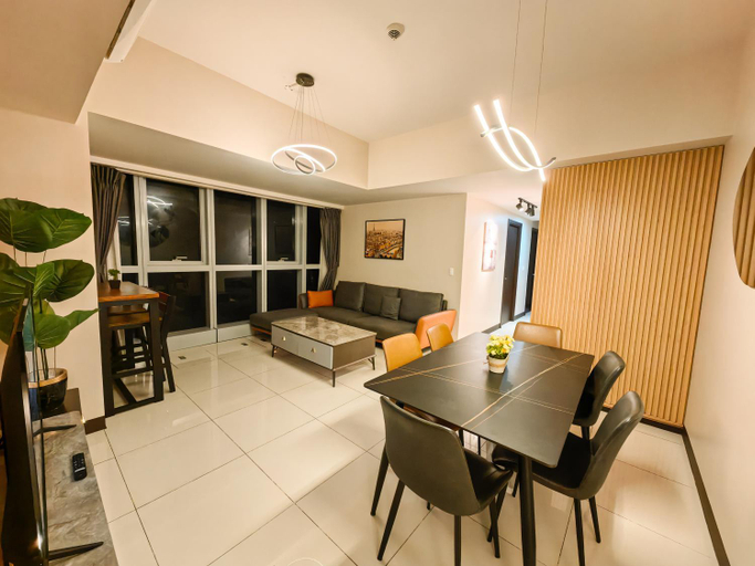 Others 4, Chic 3BR in Uptown Parksuites BGC Taguig, Taguig