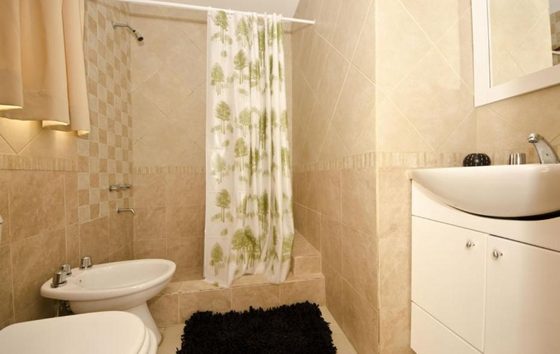 Bathroom, Cabanas Brisas del Jaguel, La Costa