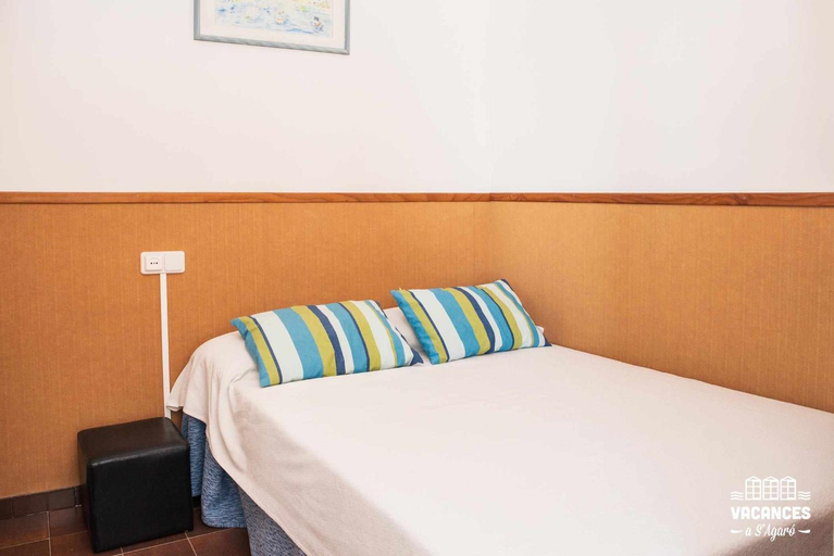Bedroom 3, Caleta Sol 1102II Apartamento con vistas, Girona