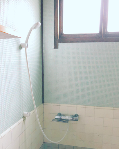Bathroom 3, ゲストハウス忍茶, Tokoname