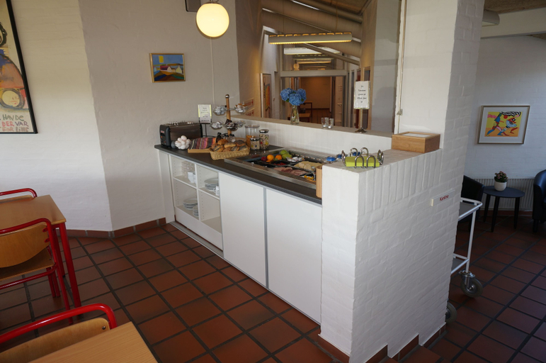 Food & Drinks 5, Motel Spar 10, Viborg