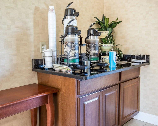 Food & Drinks 5, Quality Inn Dahlonega Near University, Lumpkin