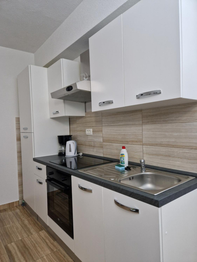 Others 5, Apartments Gabriel, Senj