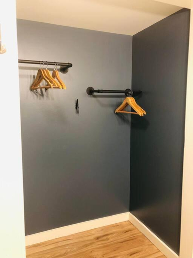 2, Newly renovated A-frame 5 Min walk to main street, Macon