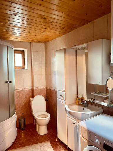 Bathroom 2, Sky High Kolasin