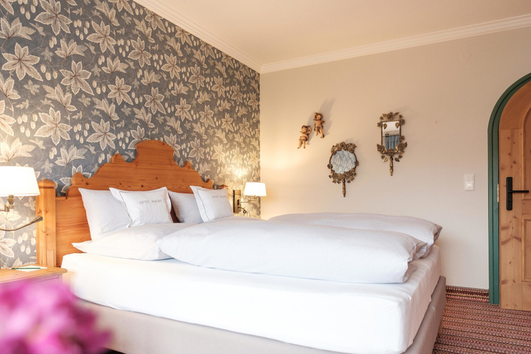 Bedroom 4, Landhaus Am Stein Tegernsee, Miesbach