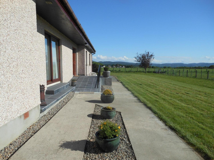 Exterior & Views 2, Hillview Park, Highland