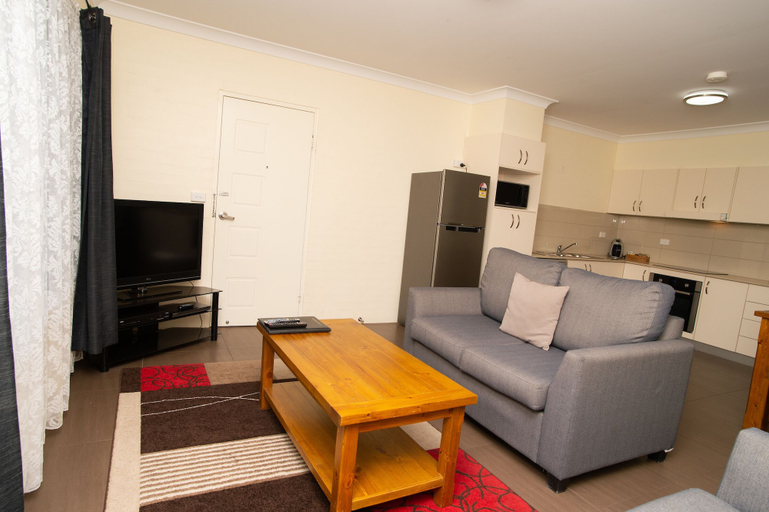 Room 5, Manera Heights Apartment Motel, Dubbo - Pt A