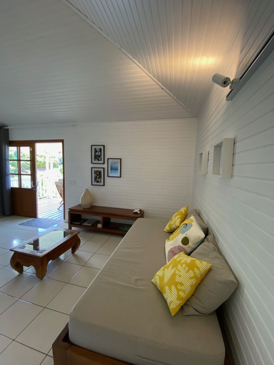 Bedroom 3, Bungalow Tiare
