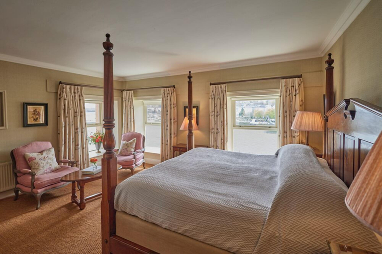 Room 5, Perryville House