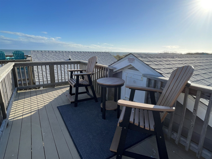 Property grounds 3, 39 Almost Heaven Studio Bedroom Condo by RedAwning, Dare