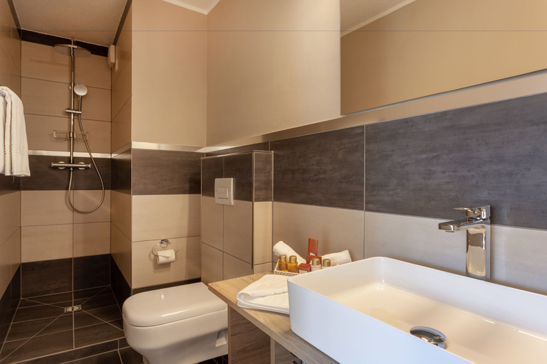 Bathroom 3, Beau-Rivage, Visp