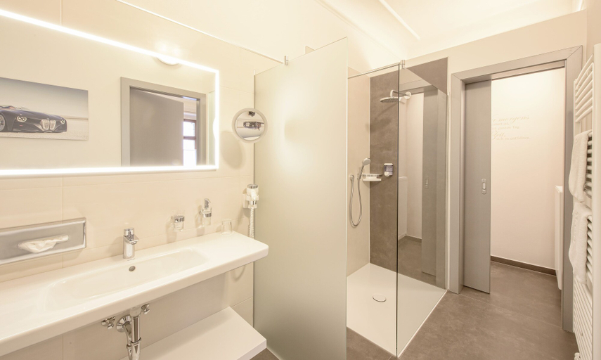 Bathroom 3, Landhotel Mader, Steyr