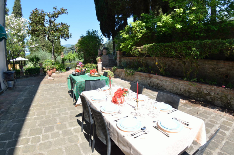 Food & Drinks 5, Villa in Uzzano with Private Pool  Garden, Pistoia