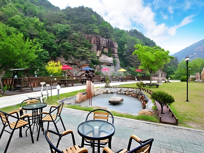 Others 2, Sokrisan Jayeon Pension, Mungyeong