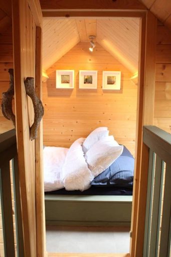 Bedroom 2, COSY & NATURAL COTTAGE with FIREPLACE and GARDEN, Binnenmaas
