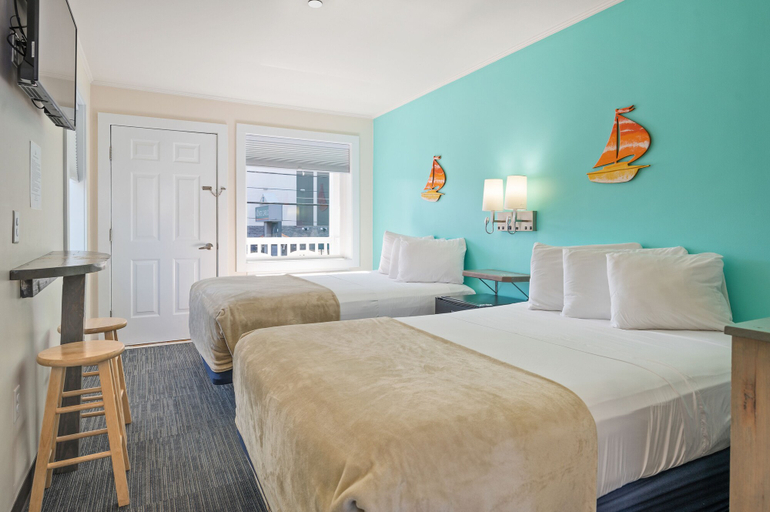 Bedroom 3, Beach Bum Inn, Worcester