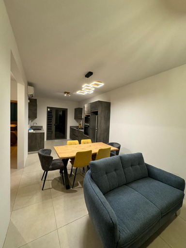 Others 5, Cozy 3-Bedroom Apartment with Pool and Wildlife Views in Flic en Flac, Black River