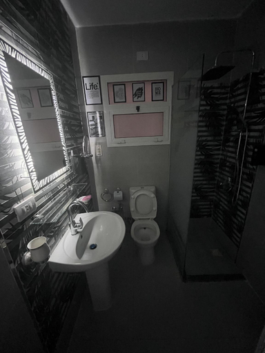 Bathroom 2, Kian Al Deafah Madinaty, New Cairo, New Cairo City