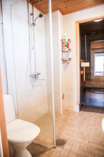 Bathroom, Rantakari Cottage, Kymenlaakso