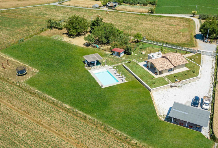 Others 4, Villino le Viole by VacaVilla, Florence