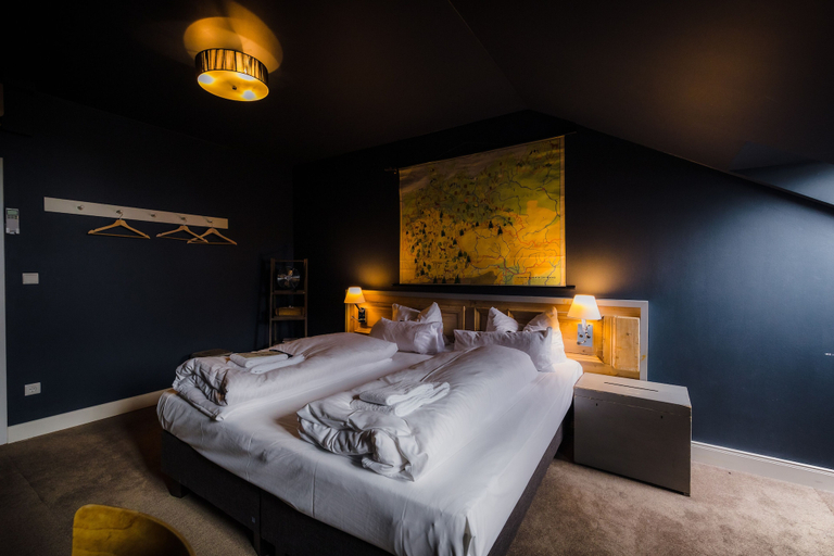Bedroom 3, Hotel Luis, Regensburg