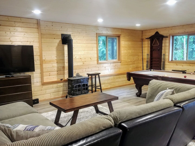 Interior 5, 07MF - Silver Lake #7, Whatcom