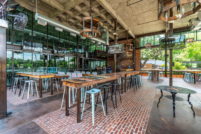 Food & Drinks 4, Lodgeur Midtown, Houston