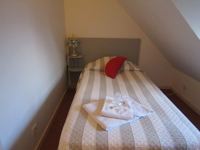 Bedroom 2, Hôtel Fifi Moulin, Hautes-Alpes