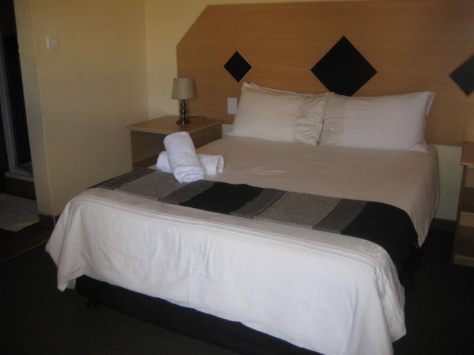 Others 2, Black Swan Guesthouse, Thabo Mofutsanyane