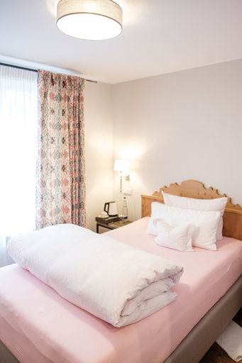 Bedroom 2, Landhaus Am Stein Tegernsee, Miesbach